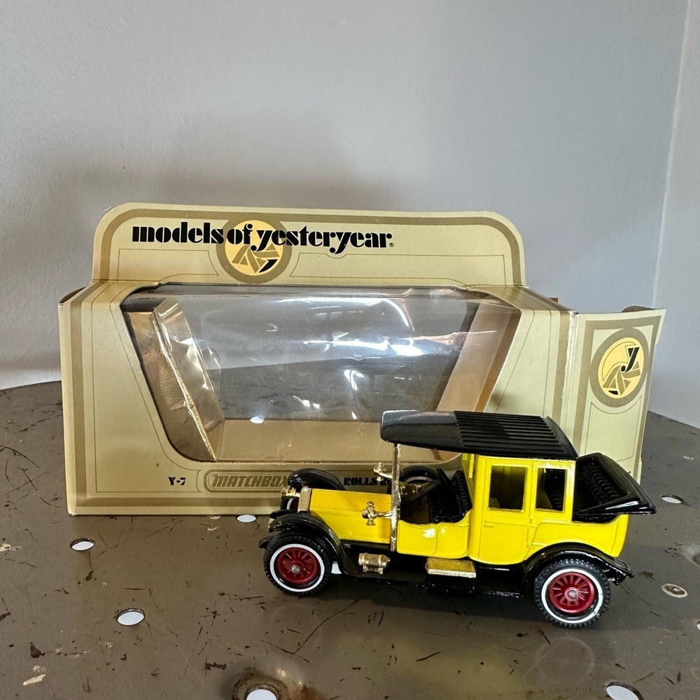 MIB Matchbox Models of Yesteryear 1912 Rolls Royce Y-7 Yellow / Black. - Picture 3 of 10